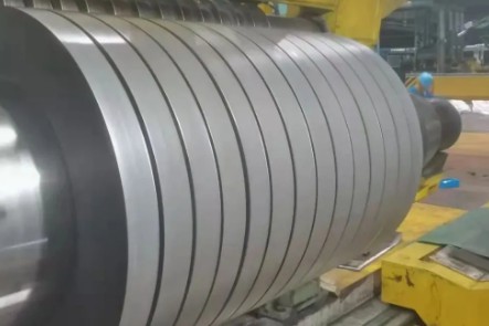 大明嘉興加工中心首次超高強合金鋼分條一次成功